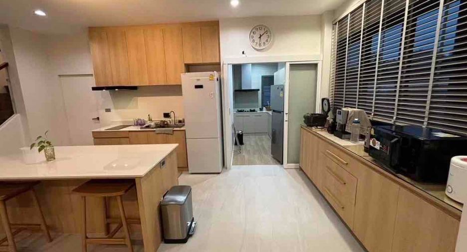 Haus zur Miete mit 4 Zimmer in East Pattaya, Pattaya