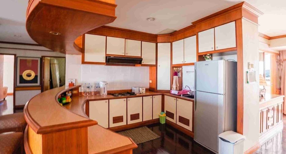 For sale and for rent 3 bedrooms condo in North Pattaya, Pattaya