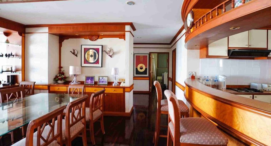 For sale and for rent 3 bedrooms condo in North Pattaya, Pattaya