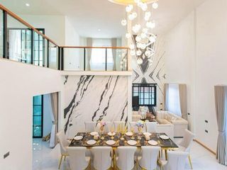 For rent and for sale 5 bedrooms house in Bang Kapi, Bangkok