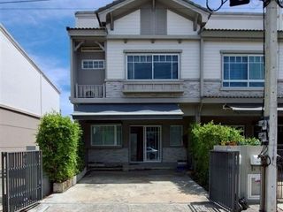 For sale 3 ベッドルーム townhouse in Khlong Luang, Pathum Thani