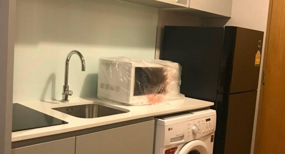 Wohnung zur Miete mit 1 Zimmer in Sathon, Bangkok