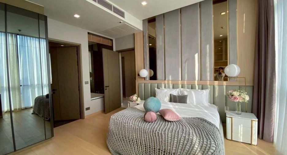 Condo en alquiler y en venta de 3 habitaciones en Watthana, Bangkok