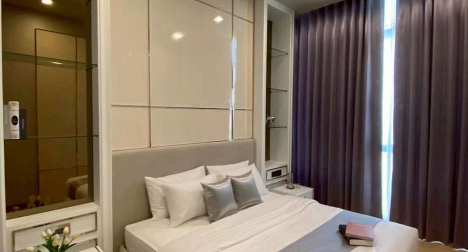 Condo en alquiler y en venta de 3 habitaciones en Watthana, Bangkok