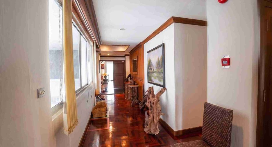 For sale 5 bedrooms condo in North Pattaya, Pattaya
