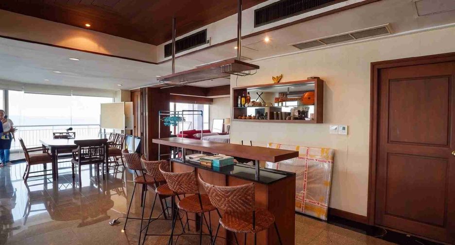 For sale 5 bedrooms condo in North Pattaya, Pattaya