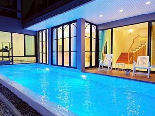 For rent 7 bedrooms house in Phaya Thai, Bangkok