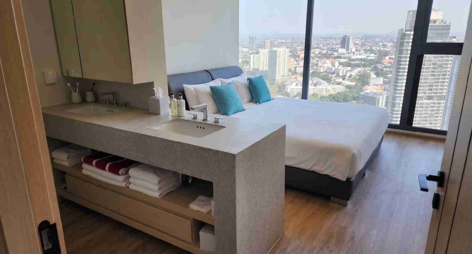 Condo en alquiler y en venta de 3 habitaciones en North Pattaya, Pattaya