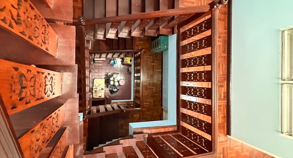 À louer 4 chambres local commercial à Mueang Chiang Mai, Chiang Mai