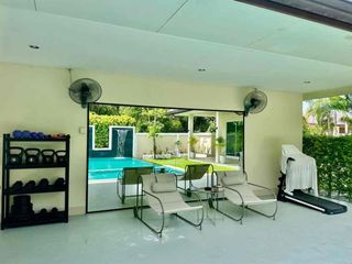 Villa zur Miete mit 6 Zimmer in Bang Lamung, Chonburi