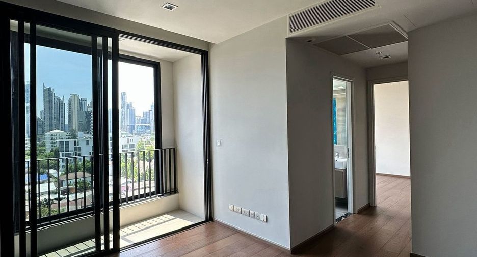 For sale 1 bed condo in Khlong Toei, Bangkok