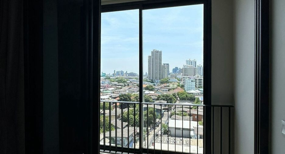 For sale 1 bed condo in Khlong Toei, Bangkok