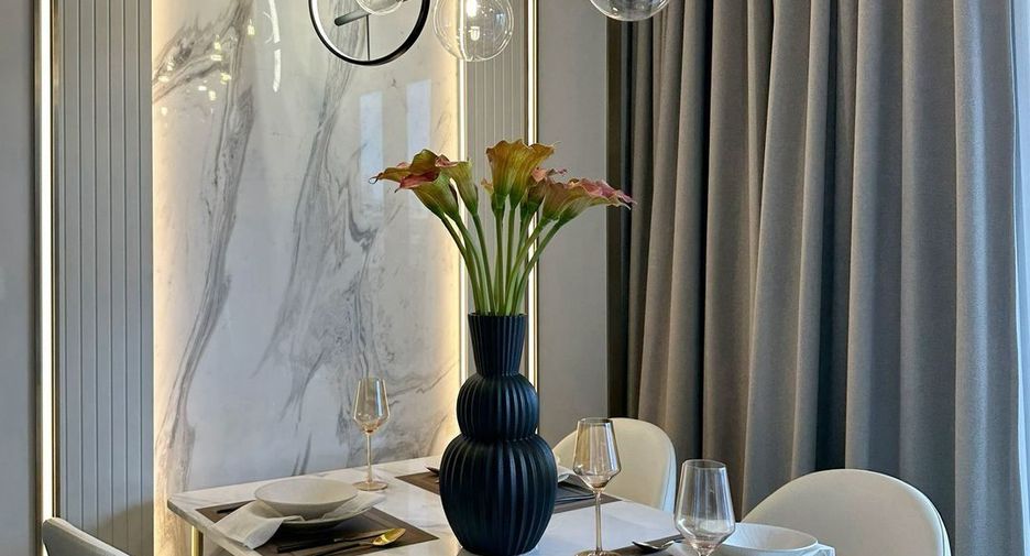 Condo en venta de 2 habitaciones en Khlong Toei, Bangkok