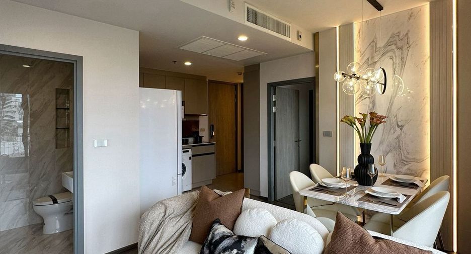 Condo en venta de 2 habitaciones en Khlong Toei, Bangkok