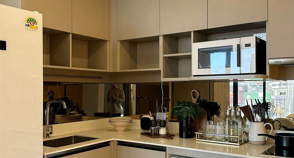 Condo en venta de 2 habitaciones en Khlong Toei, Bangkok