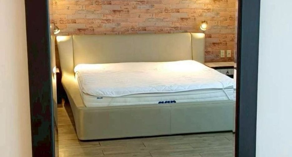 For rent 3 ベッドルーム condo in Khlong Toei, Bangkok