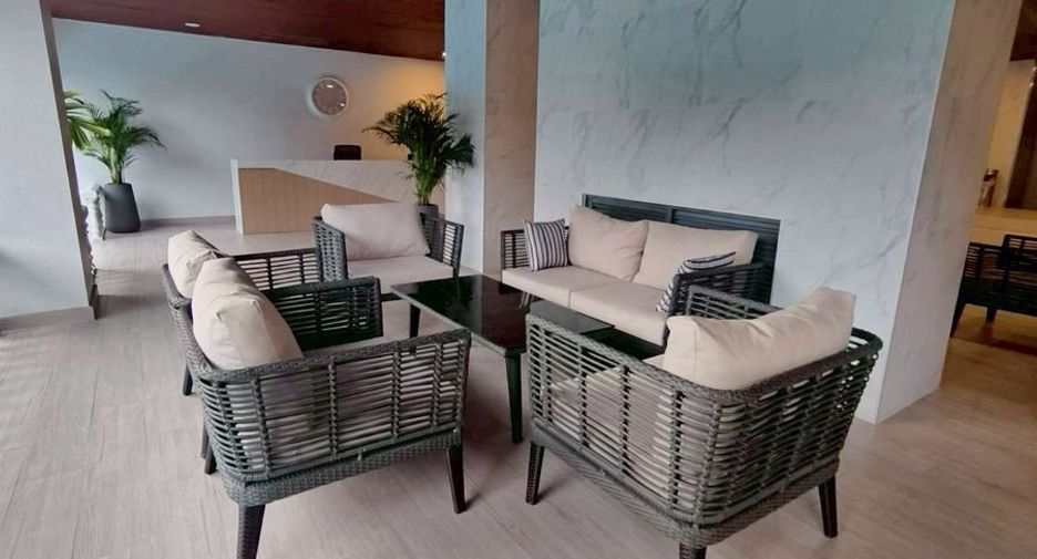 For rent 3 ベッドルーム condo in Khlong Toei, Bangkok