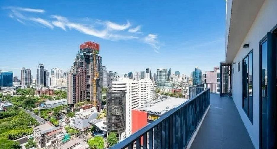 Wohnung zur Miete und zum Kauf mit 3 Zimmer in Watthana, Bangkok