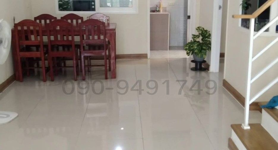 For rent 4 bedrooms townhouse in Mueang Samut Prakan, Samut Prakan