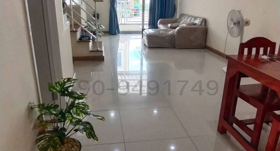 For rent 4 bedrooms townhouse in Mueang Samut Prakan, Samut Prakan