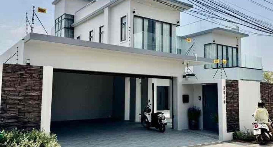 Villa en alquiler de 5 habitaciones en East Pattaya, Pattaya