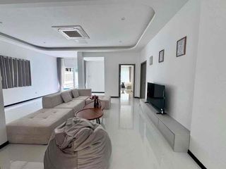 Villa zur Miete mit Studio in Bang Lamung, Chonburi