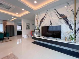 For rent 4 bedrooms villa in Bang Lamung, Chonburi