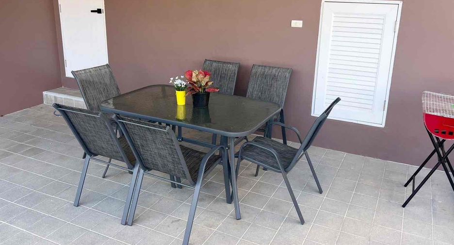 For rent 4 bedrooms villa in East Pattaya, Pattaya