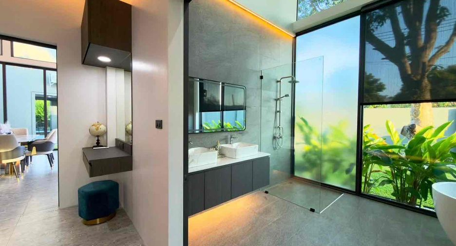For sale and for rent 4 bedrooms villa in East Pattaya, Pattaya