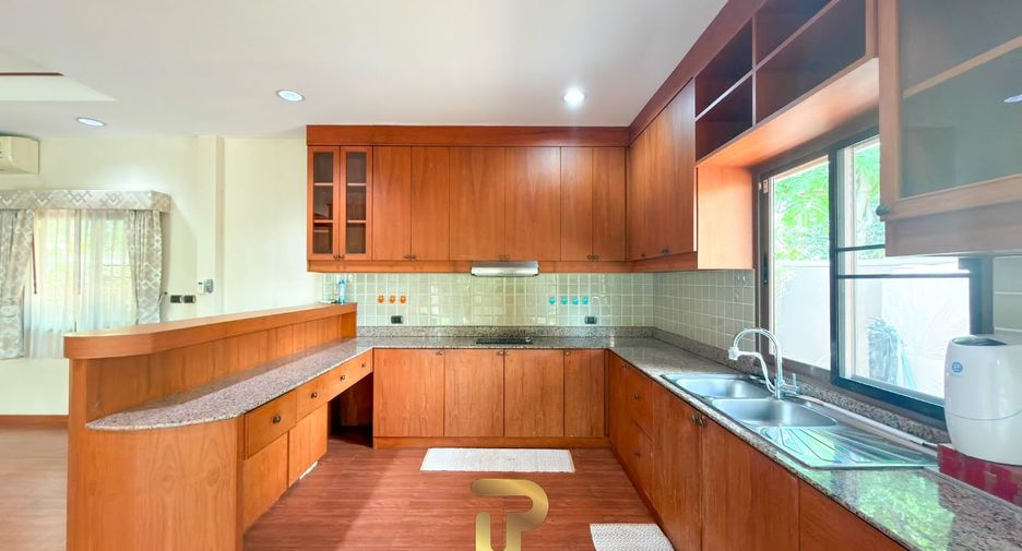 Haus zum Kauf mit 3 Zimmer in Huay Yai, Pattaya