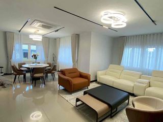 Villa zum Kauf und zur Miete mit 5 Zimmer in Bang Lamung, Chonburi