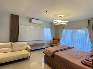 Villa zum Kauf und zur Miete mit 5 Zimmer in Bang Lamung, Chonburi
