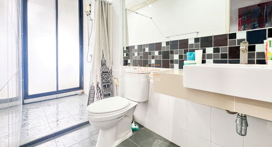 For sale 3 ベッドルーム townhouse in Pak Kret, Nonthaburi