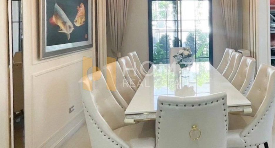 For sale 4 bedrooms house in Thawi Watthana, Bangkok
