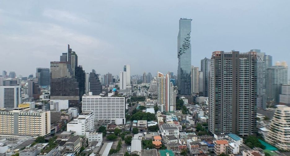 For rent 2 bedrooms condo in Sathon, Bangkok