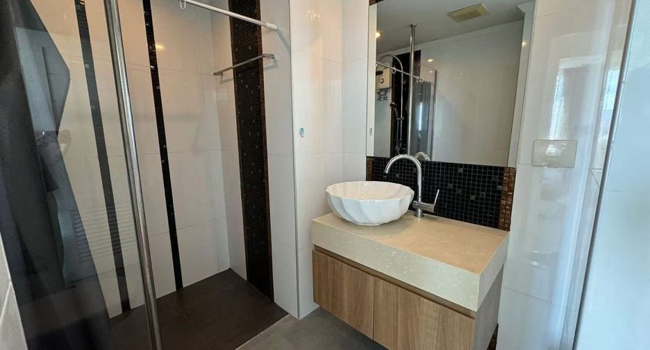 For sale 2 bedrooms condo in Jomtien, Pattaya