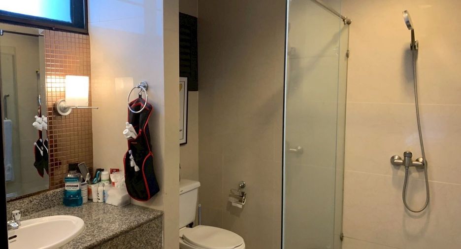 For sale 2 bedrooms condo in Khlong Toei, Bangkok