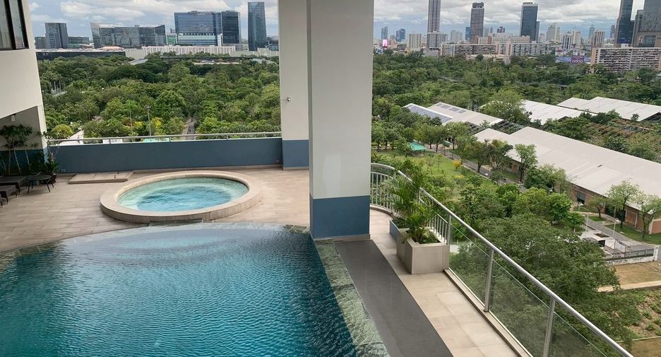 For sale 2 bedrooms condo in Khlong Toei, Bangkok