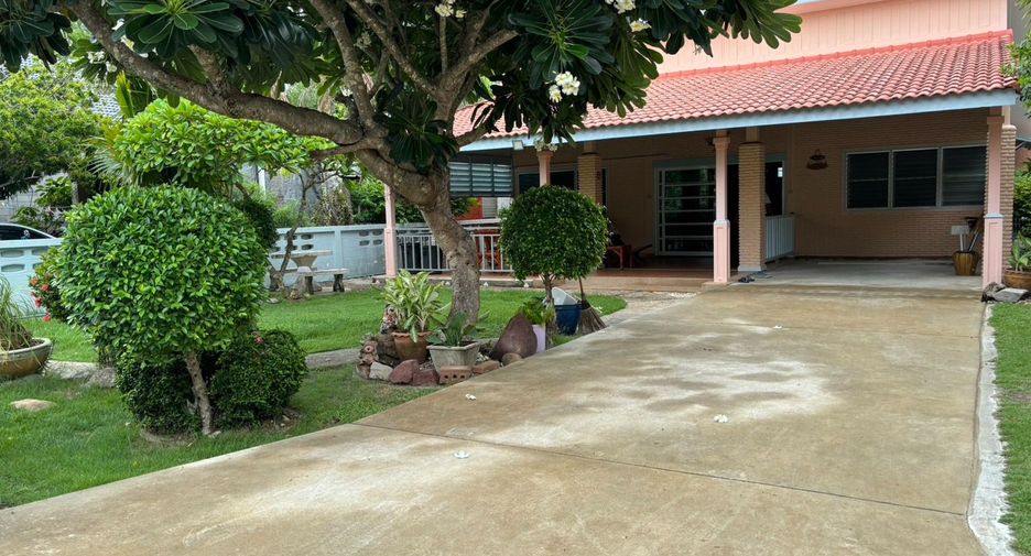 For rent 3 bedrooms house in Klaeng, Rayong