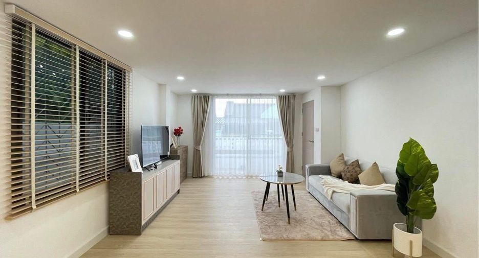 For rent 3 bedrooms house in Mueang Chiang Mai, Chiang Mai