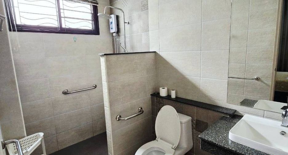 For rent and for sale 4 bedrooms house in Mueang Chiang Mai, Chiang Mai