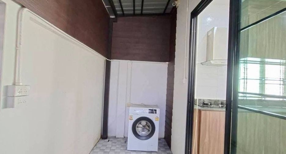 For rent and for sale 4 bedrooms house in Mueang Chiang Mai, Chiang Mai