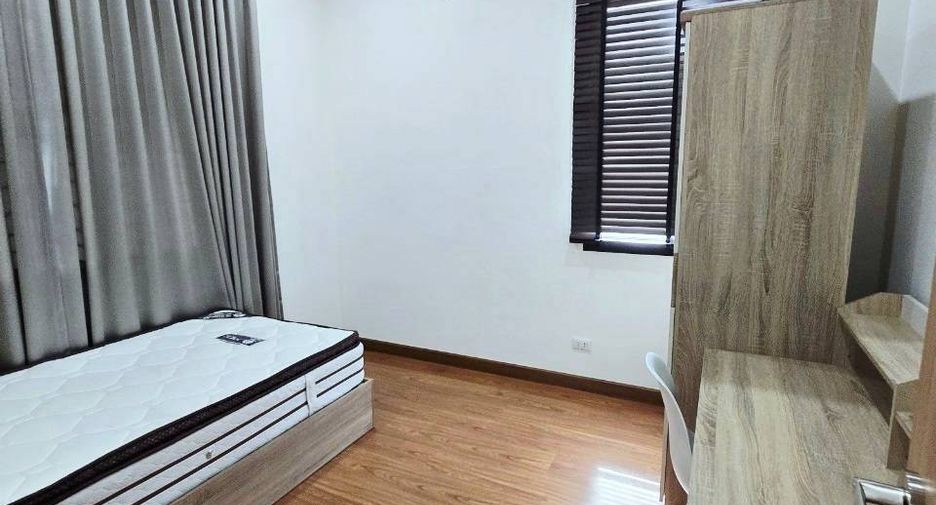 For rent and for sale 4 bedrooms house in Mueang Chiang Mai, Chiang Mai
