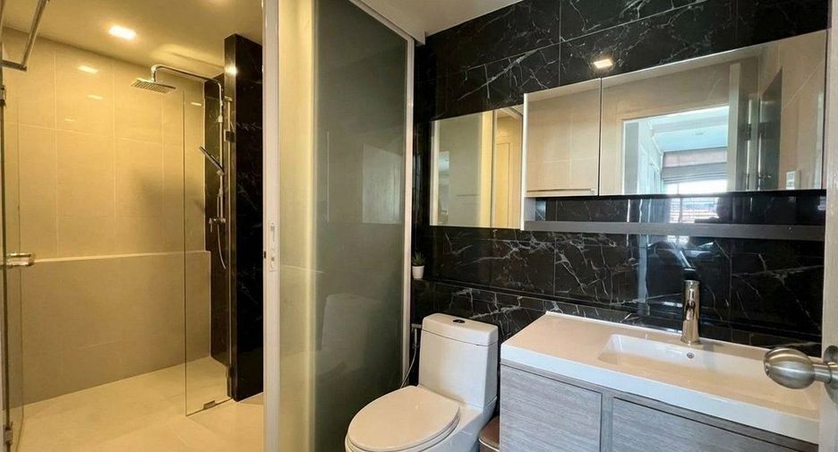 For sale 2 bedrooms condo in Khlong Toei, Bangkok