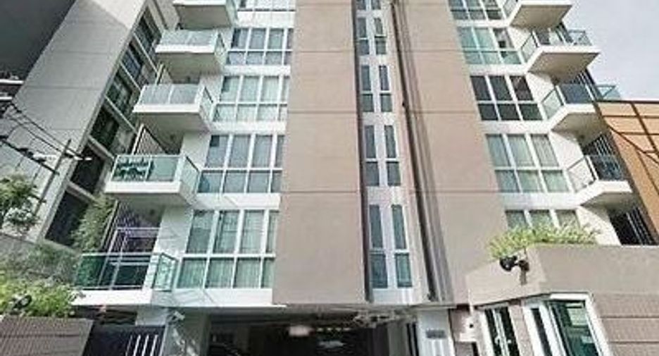 For sale 2 bedrooms condo in Khlong Toei, Bangkok