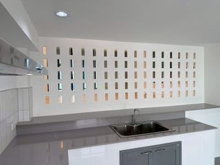 For sale 4 bedrooms townhouse in Phra Khanong, Bangkok
