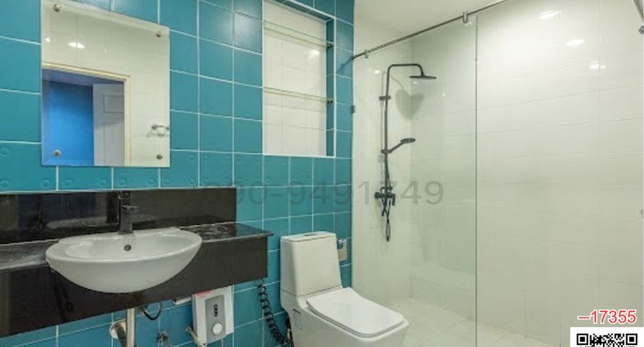 For rent 4 bedrooms townhouse in Chatuchak, Bangkok