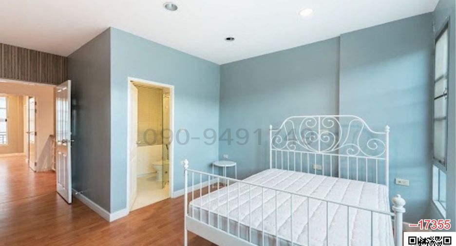 For rent 4 bedrooms townhouse in Chatuchak, Bangkok