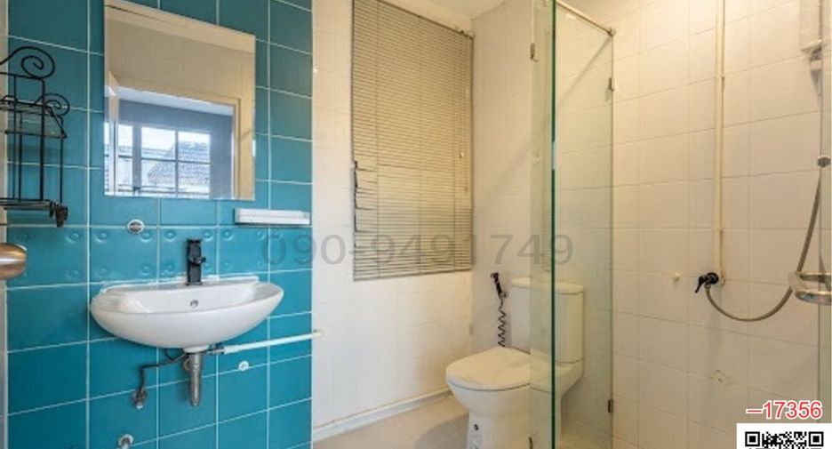 For sale 4 bedrooms townhouse in Chatuchak, Bangkok