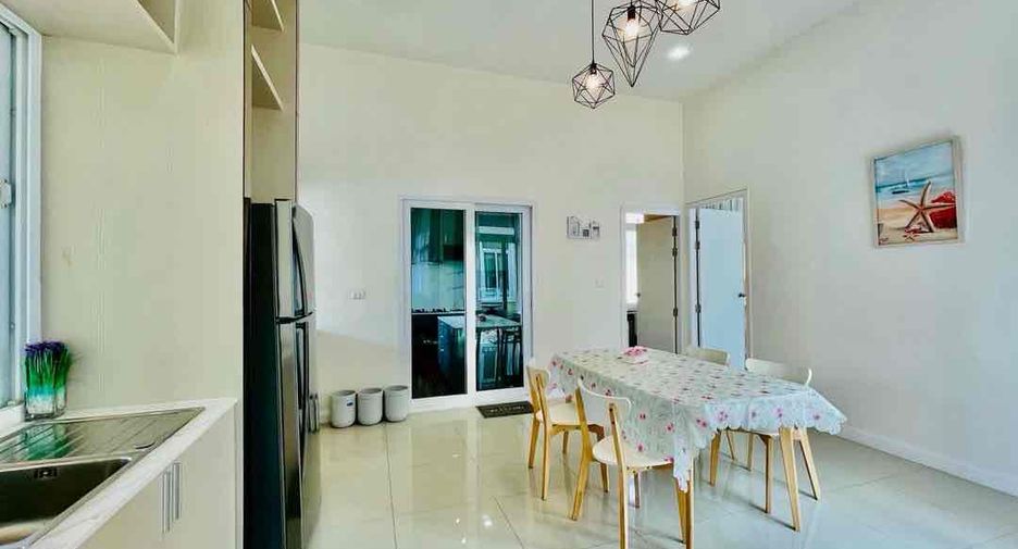 For rent 3 bedrooms villa in South Pattaya, Pattaya